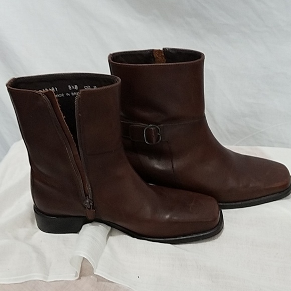 Authentic Cole Haan boots - Picture 7 of 8